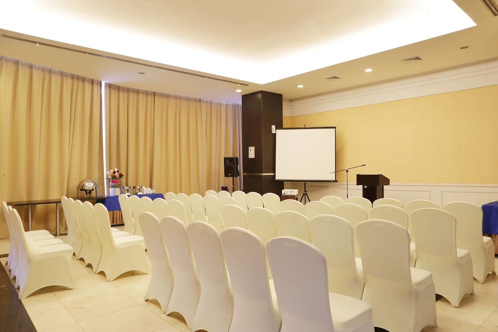 Grand Asmat Hotel and Convention Center 8/63