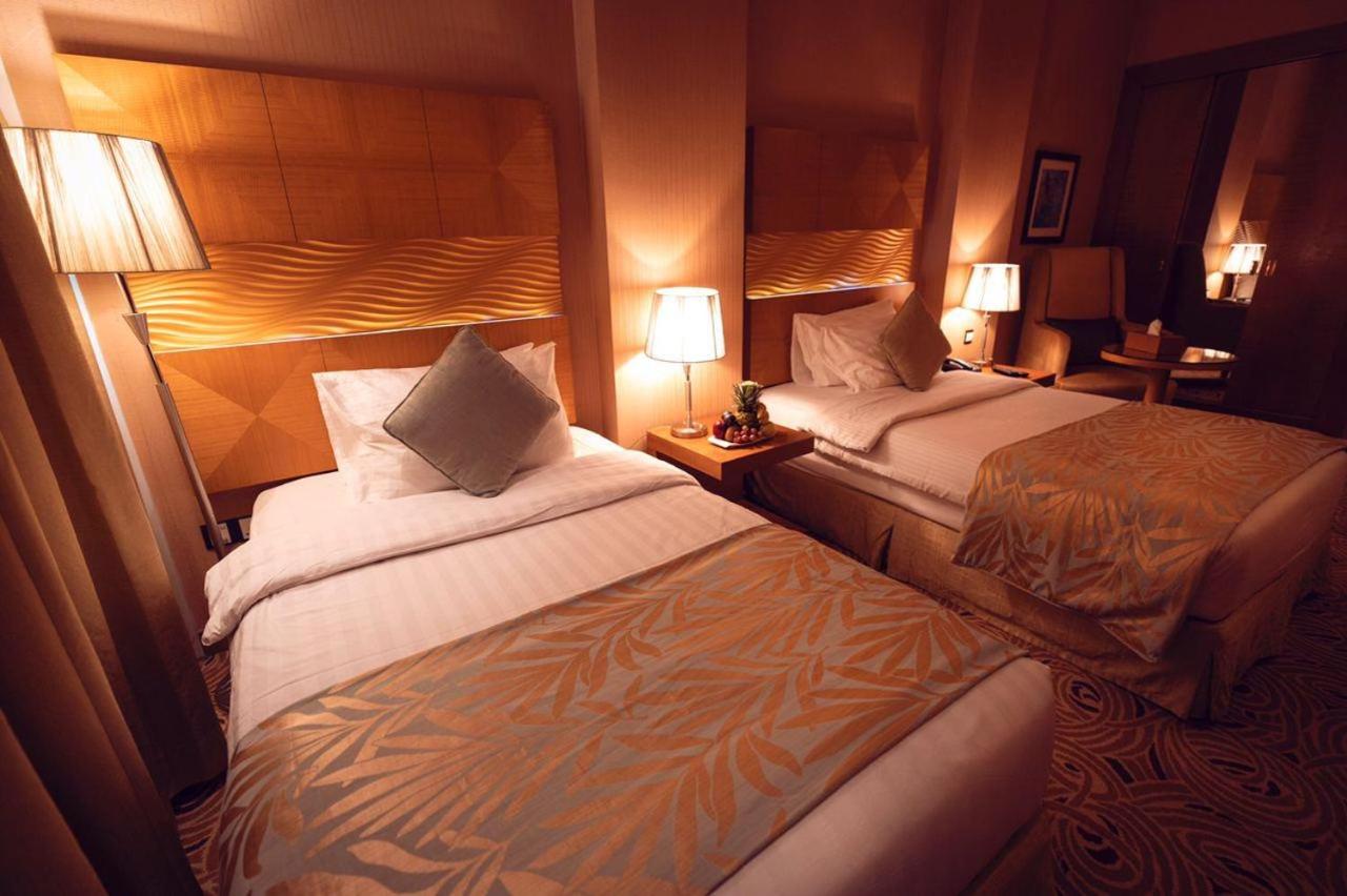 CORAL HOTEL BAGHDAD 10/54