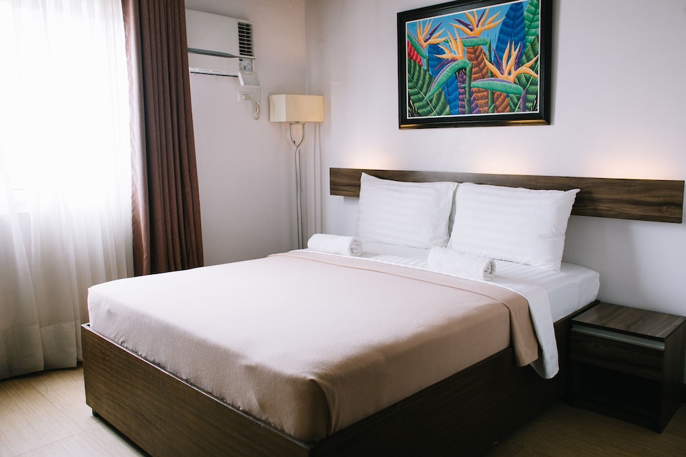 Leope Hotel 13/45