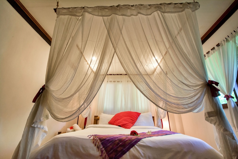 Mandala Spa and Resort Villas 8/50