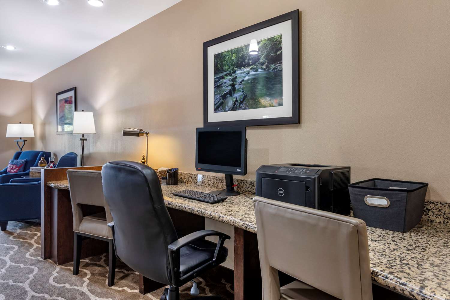 Comfort Suites Manchester 36/41