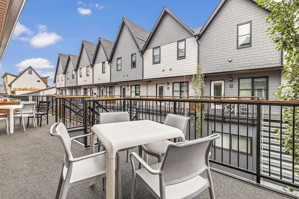 Basecamp Resorts Canmore 46/50