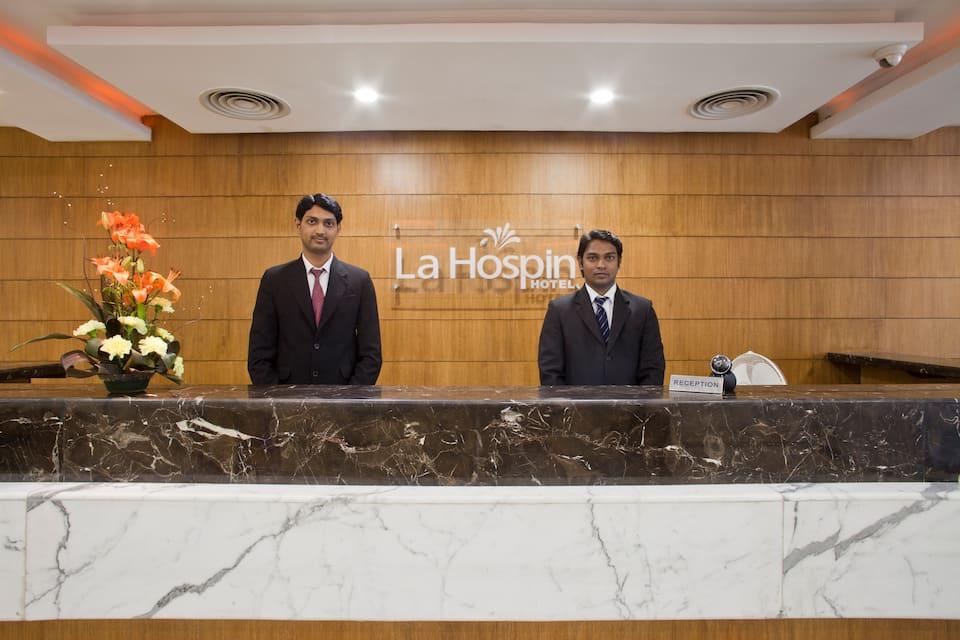 LA HOSPIN HOTEL 8/23