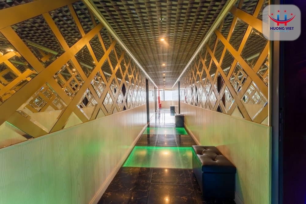 Huong Viet Hotel 95/99