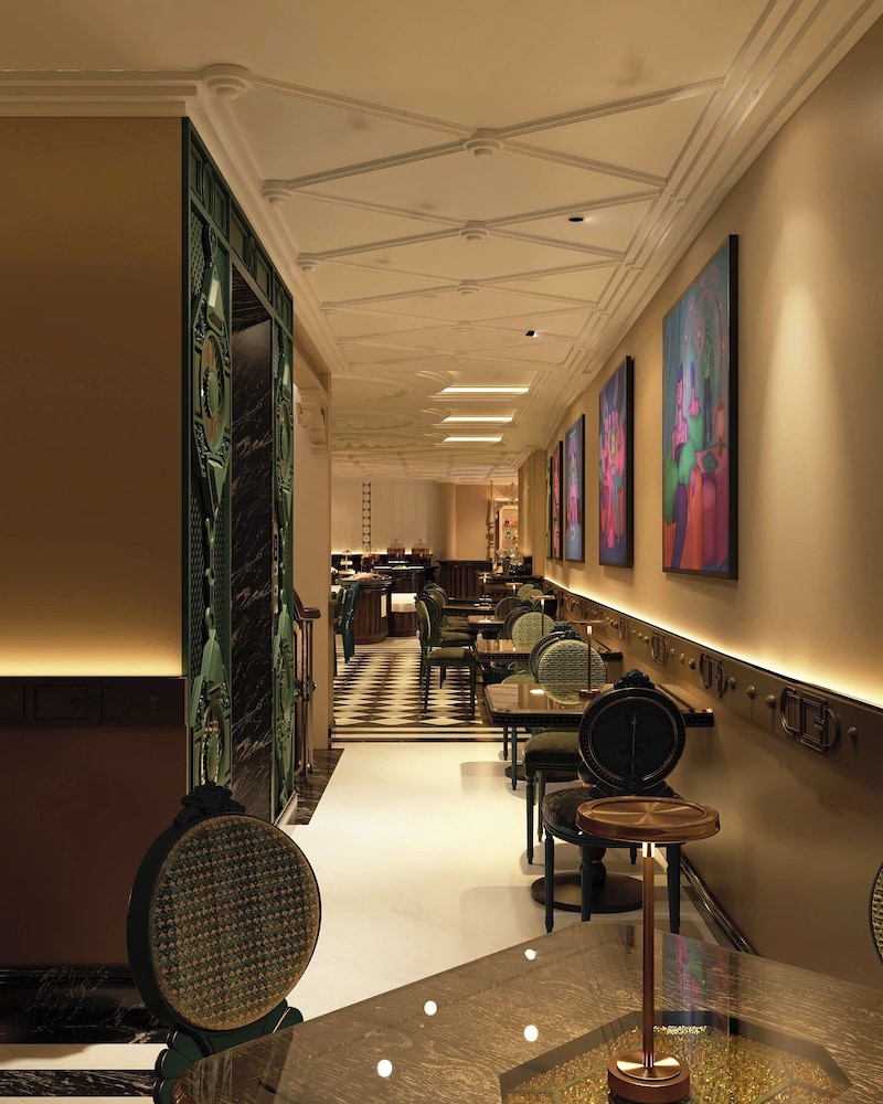Hanoi Emerald Waters Hotel Spa 63/73
