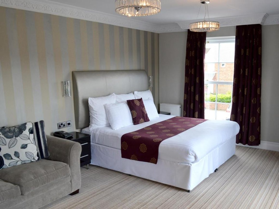 CBH Cliff Hotel 16/48