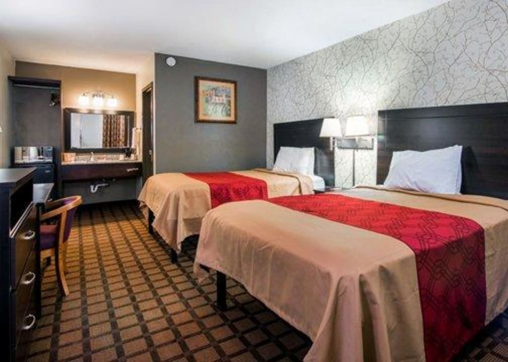 Econo Lodge Selma - Smithfield 15/25