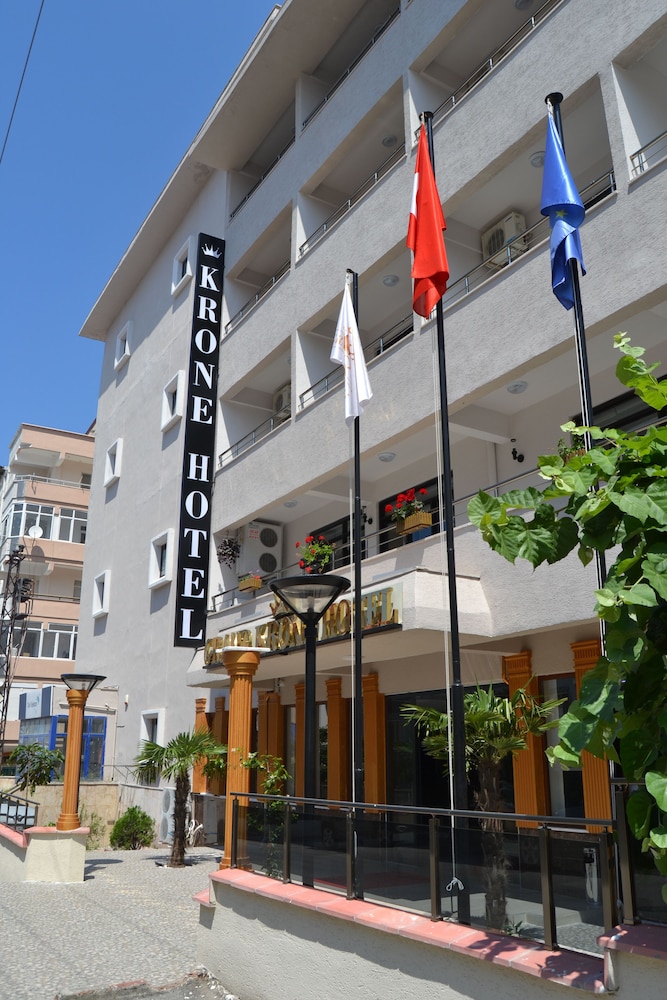 Grand Krone Hotel 4/41