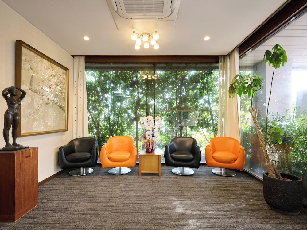 Okasan Hotel 35/58