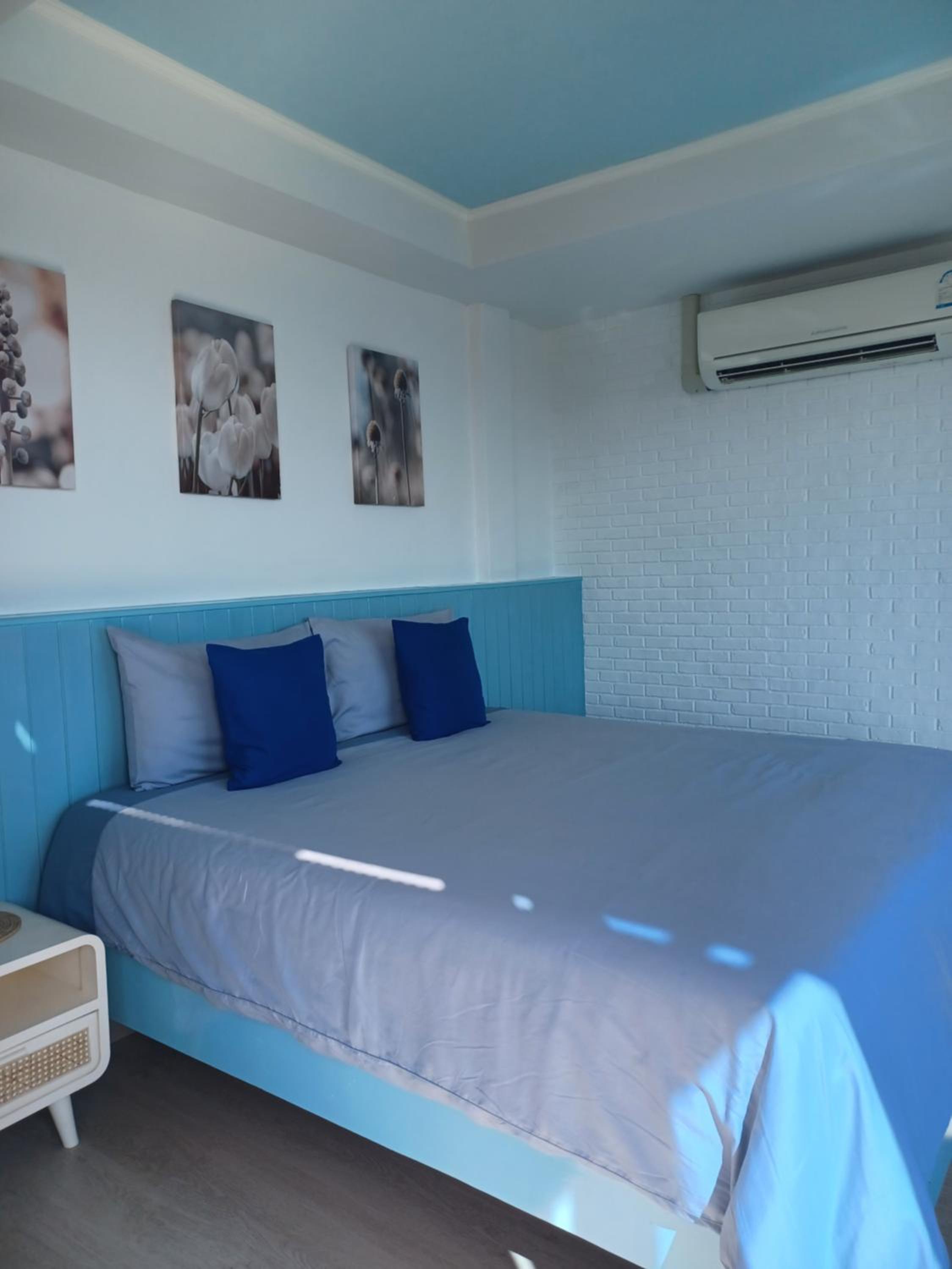 Room, Queen Bed, Sea View