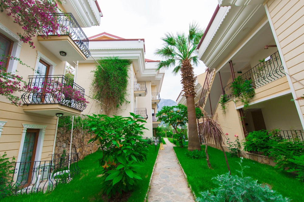 Yel Holiday Resort 37/50