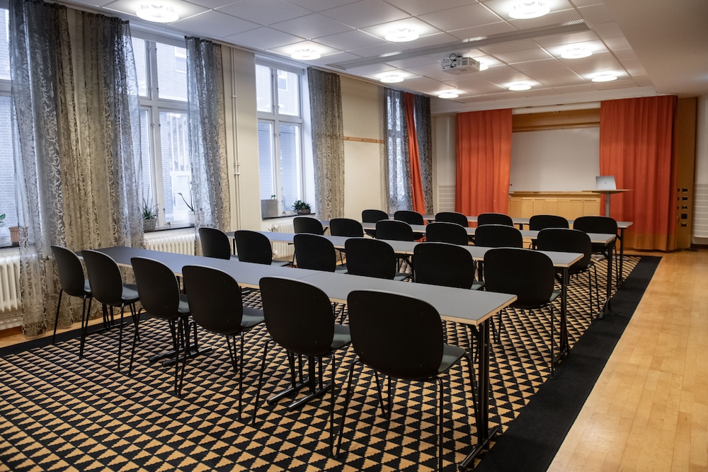 Clarion Hotel Orebro 42/50