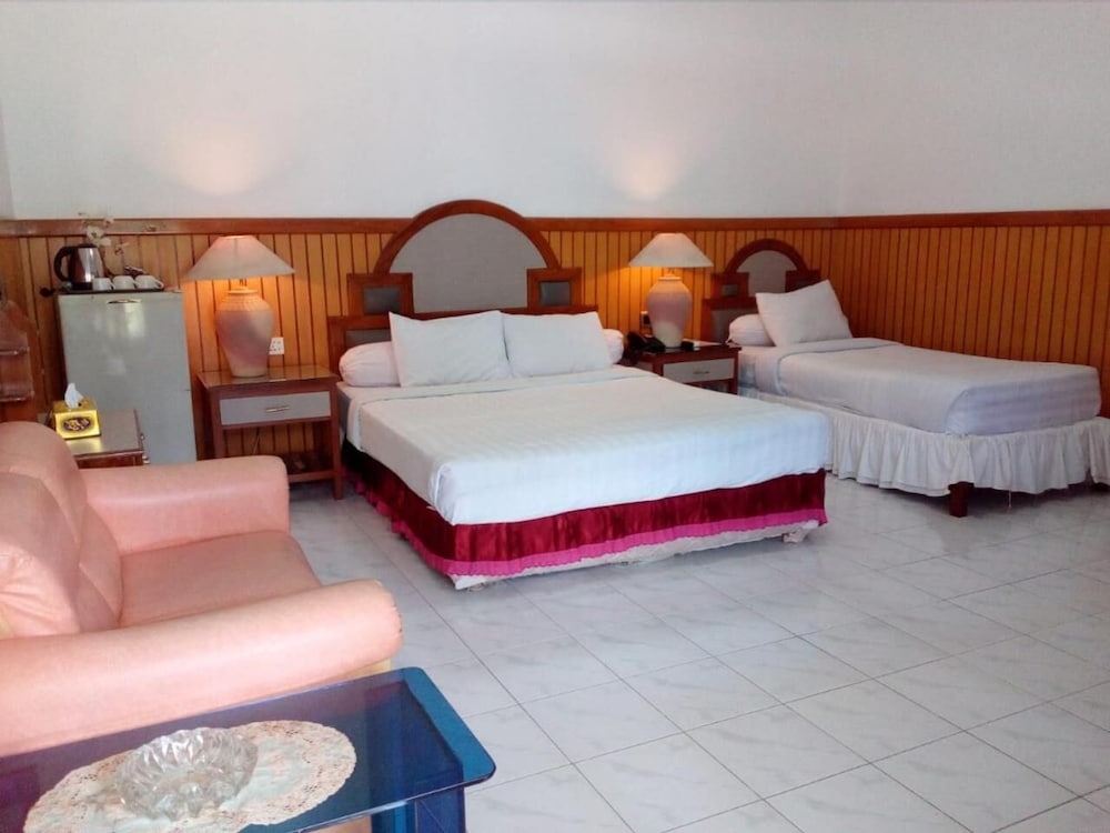 Berlian Abadi Hotel 25/55