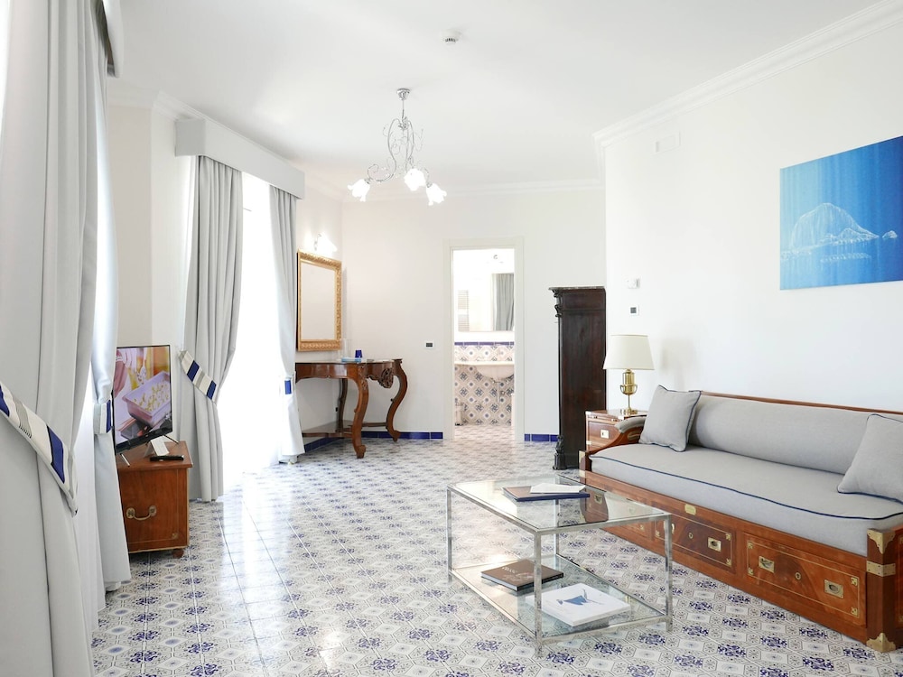 Albergo San Montano 36/54