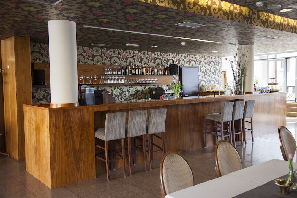 Hotel Eminent 31/45