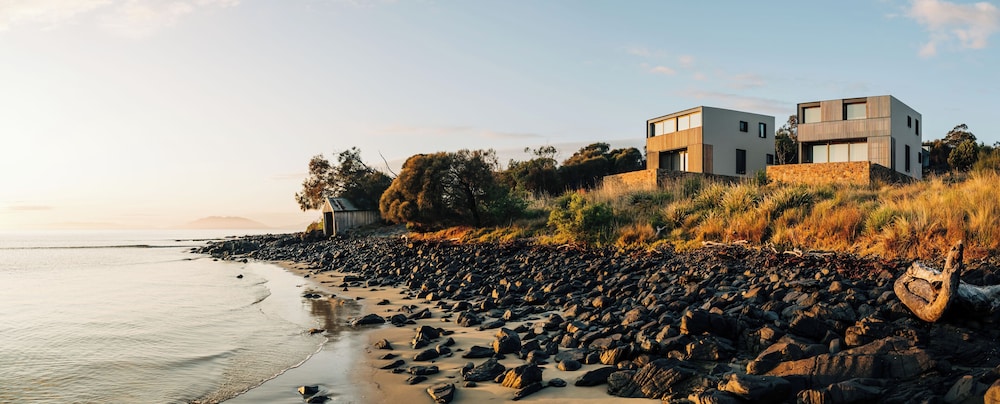 Piermont Retreat Swansea 52/55