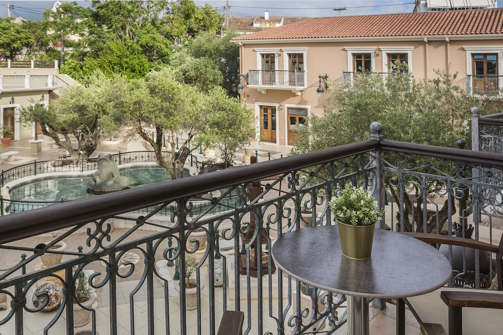 Balhambra Suites - Adults Only 31/50
