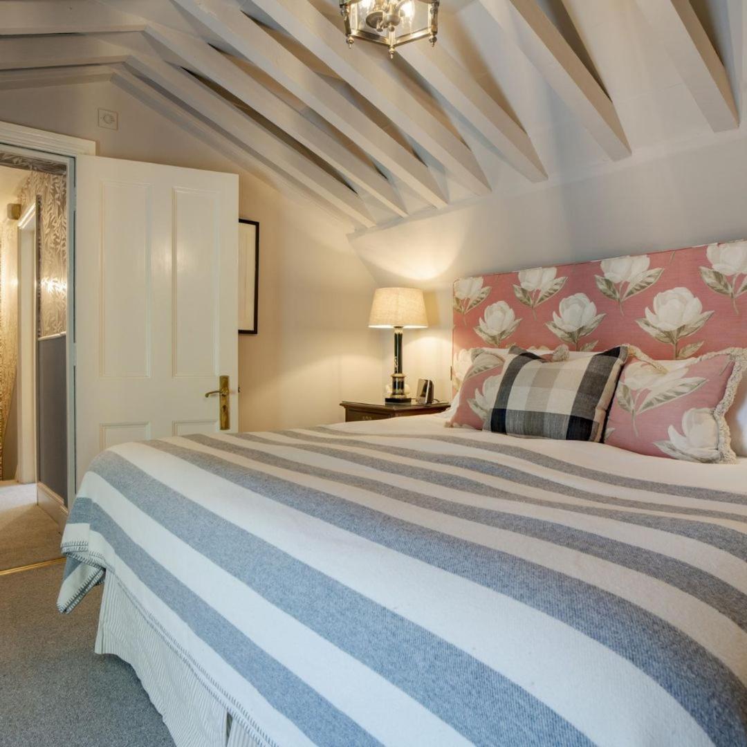 غرفة عائلية بحمام مشترك، The Swan 4/9