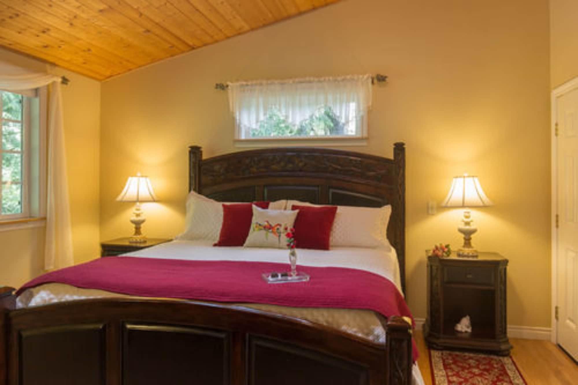 Romance, Forest, King Bed