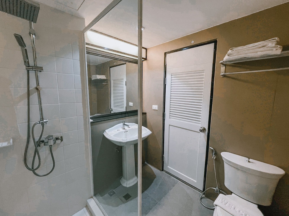 Prs Hotel 56/57