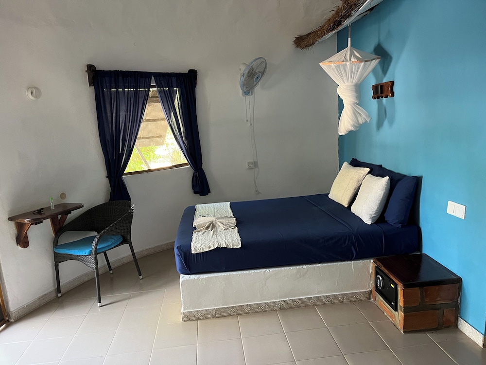 Footsteps Eco Lodge 8/47