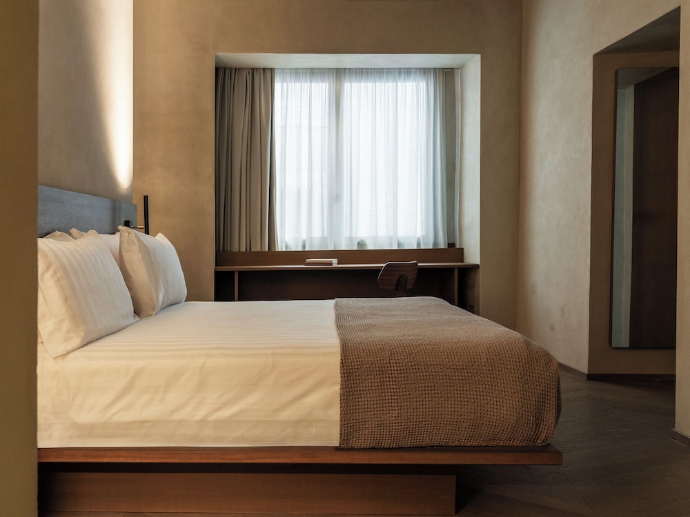 Standard, Queen Bed, Separate Building