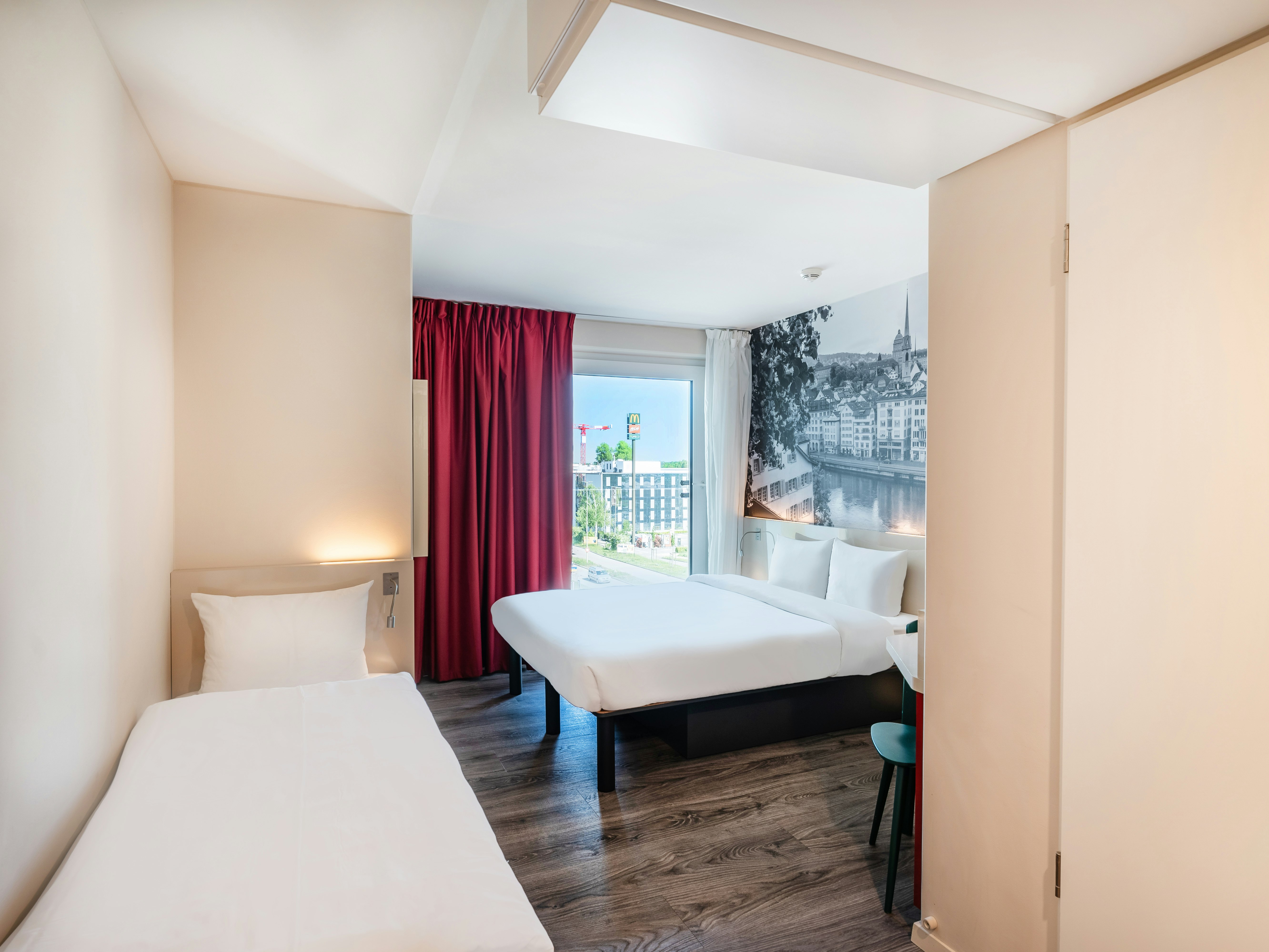 B&B Hotel Zurich Airport 18/38
