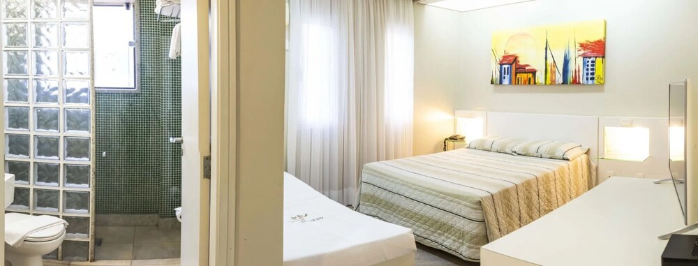 Plazza Hotel 18/55