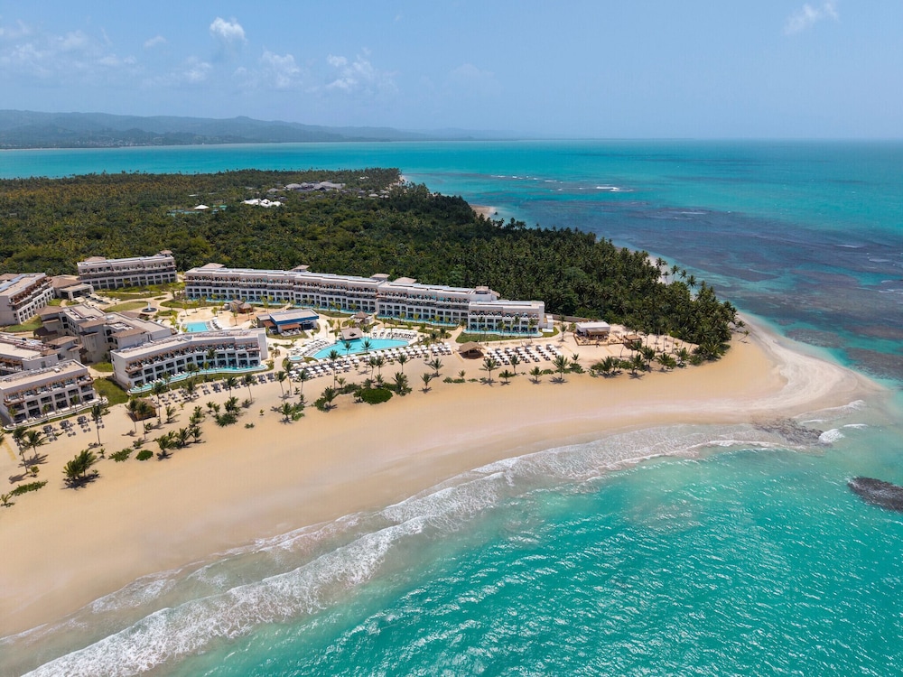 SECRETS PLAYA ESMERALDA RESORTS & SPA 45/50