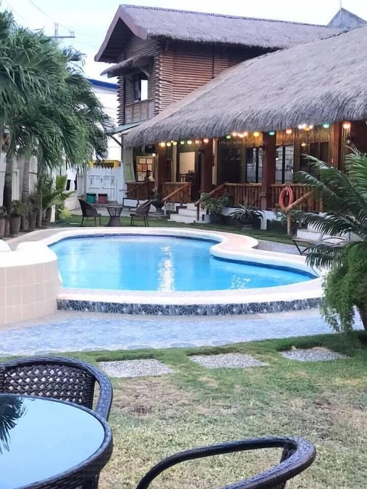 Mayfair Resort 28/35
