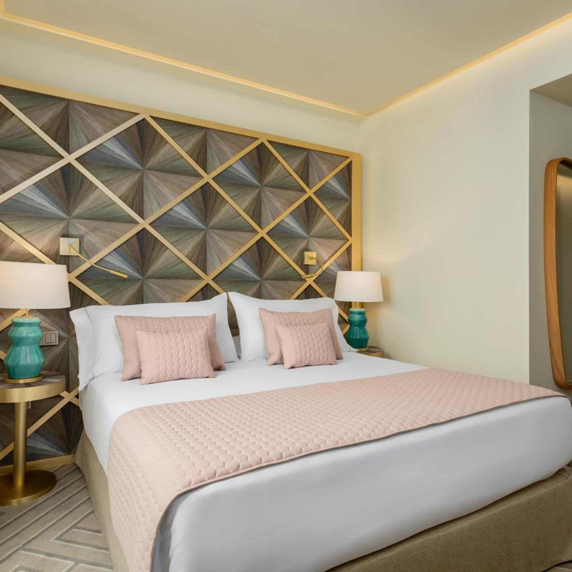 Superior, Double Bed, Gran Via View