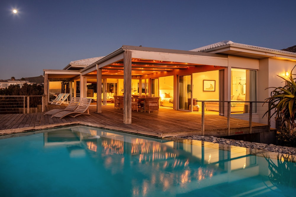 Pringle Bay Beach House by Cape Summer Villas 1/32