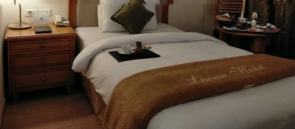 The Liwan Hotel 28/38