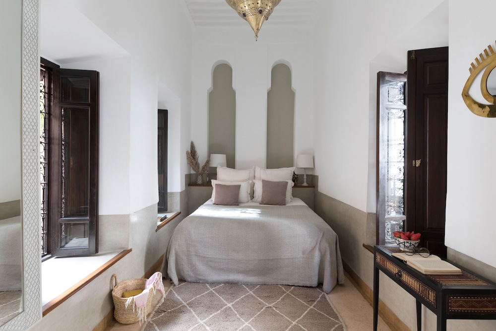 Falak, Deluxe, Queen Bed, Side Beach View، Riad Olema et Spa 2/3
