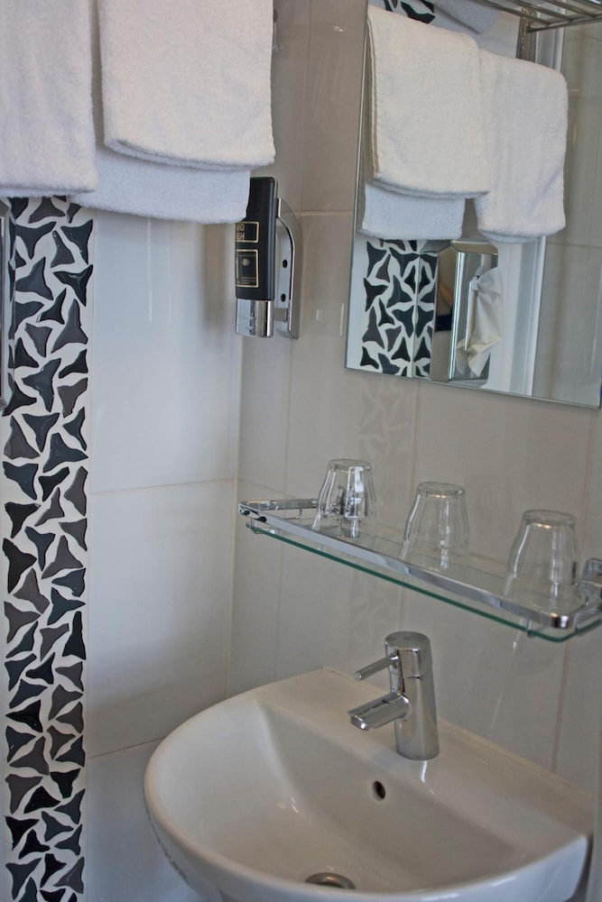 Standard, Double Bed, Hotel Allure 5/5