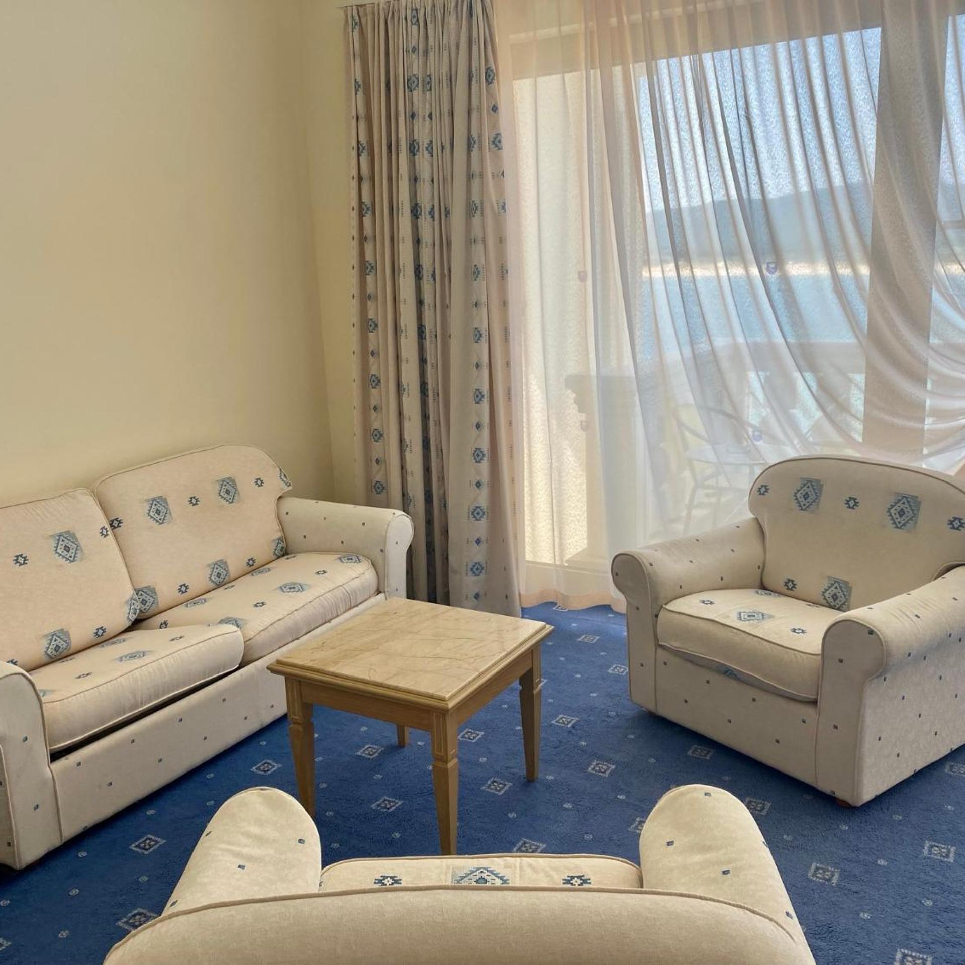 Marina Royal Palace 74/96