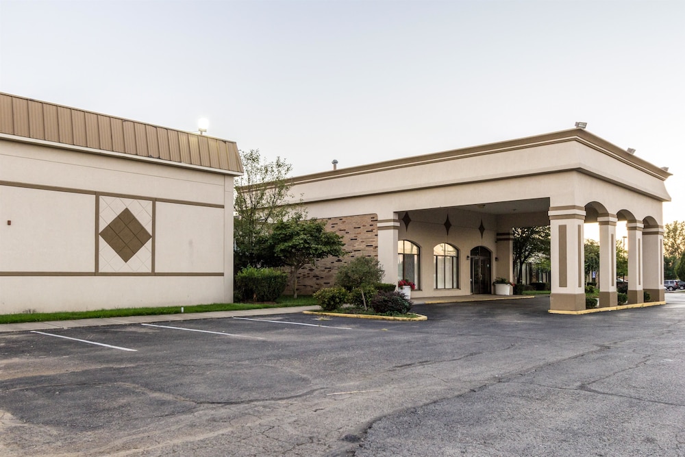 Motel6 Springfield, OH 54/60