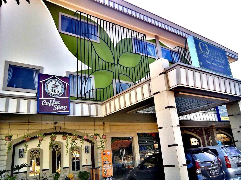 C3 Hotel Ungaran 2/33