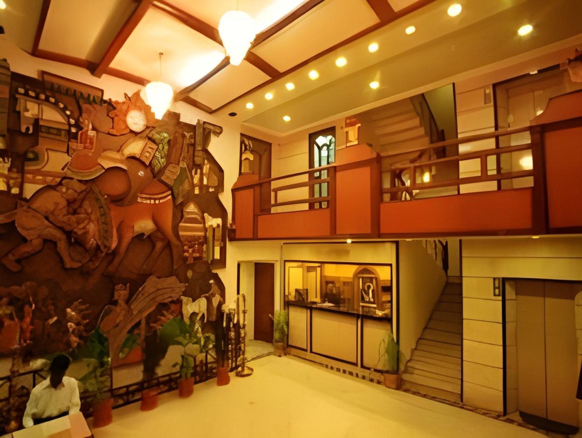 HOTEL NORTH GATE 8/39