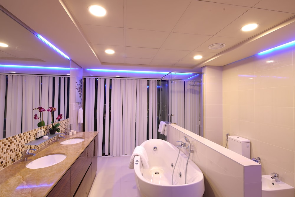 Lagoona Beach Luxury Resort And Spa 75/75