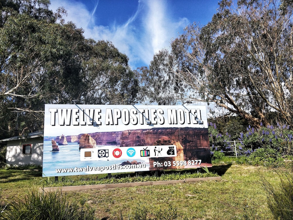 TWELVE APOSTLES MOTEL & COUNTRY RETREAT 47/50