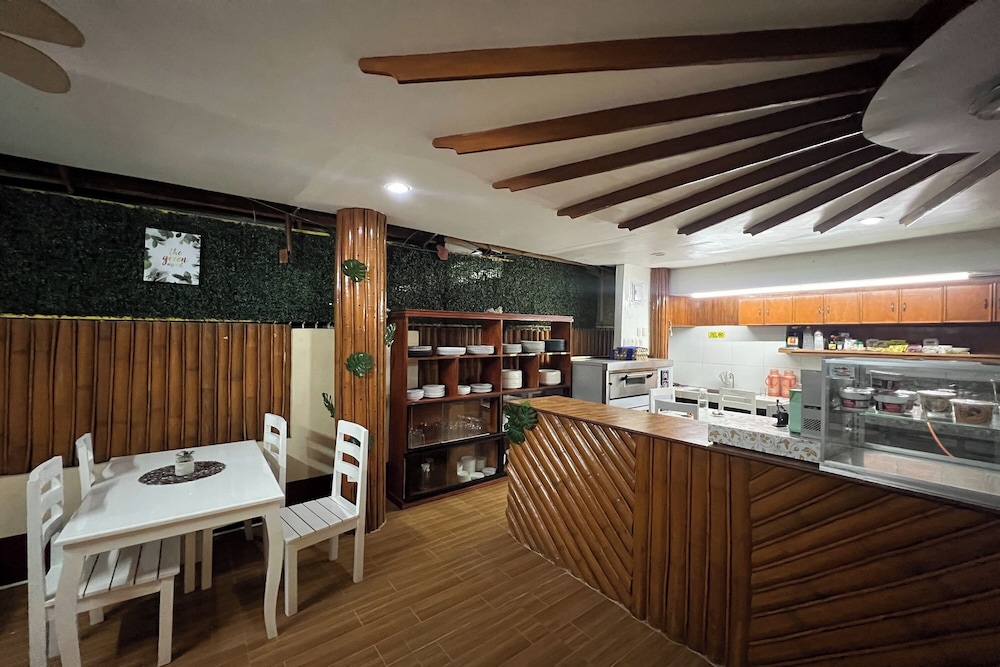 Gilin Pension House 24/27