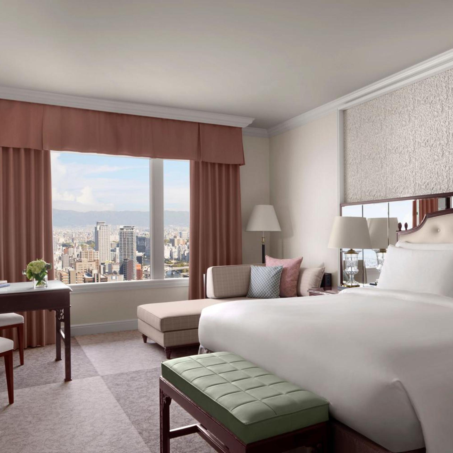 Guest Room, Superior, City View, Club Floor