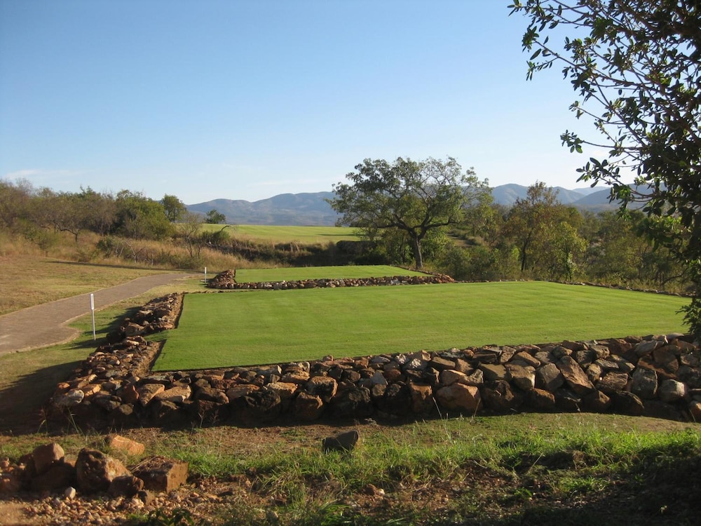 Nkonyeni Lodge & Golf Estate 52/54