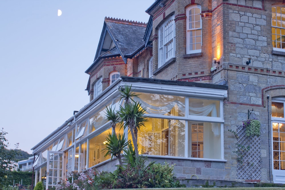 Luccombe Manor Country House Hotel 1/96