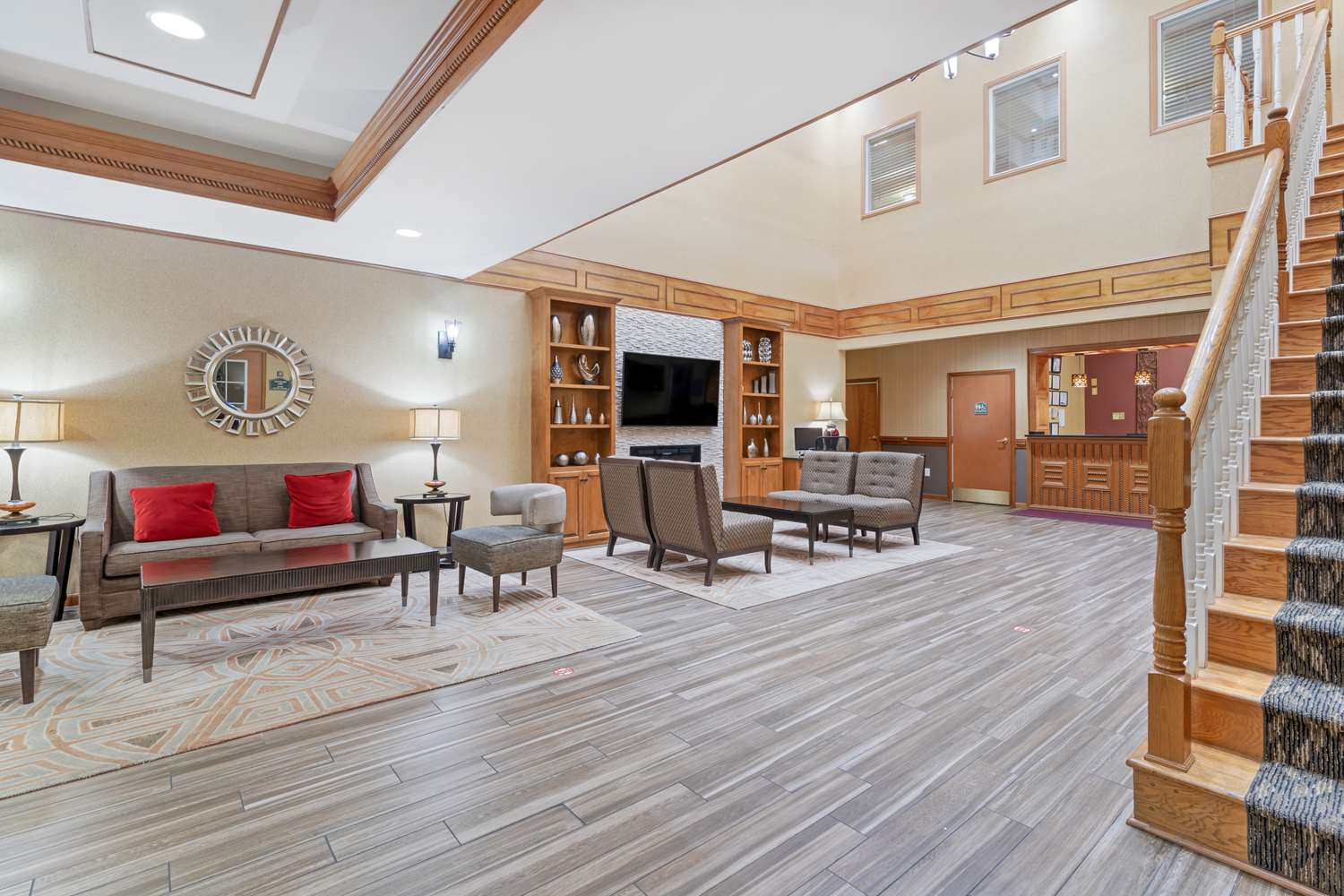 Best Western Plus Bradbury Inn & Suites 20/39