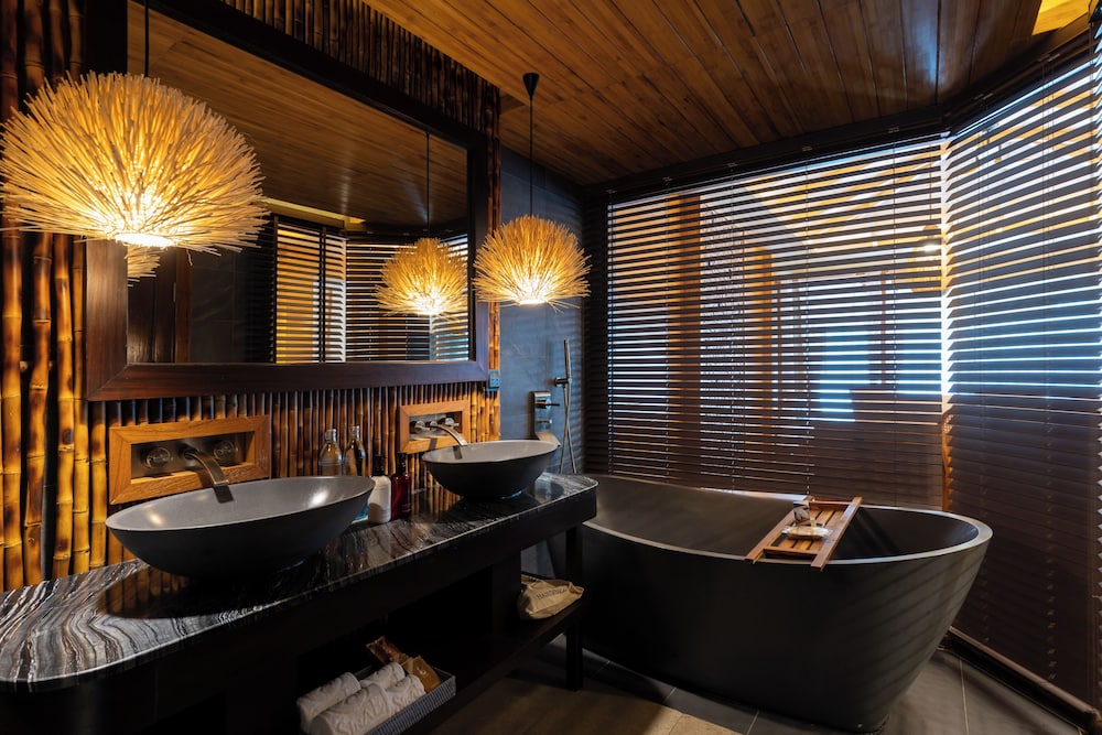 Sinae Phuket Luxury Hotel 39/78