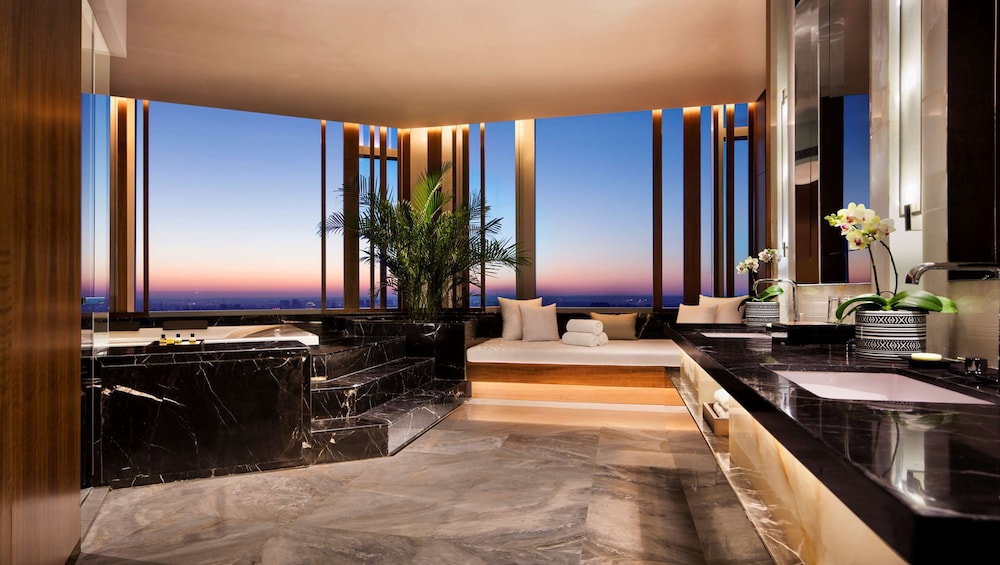 HYATT REGENCY CHANGCHUN 50/51