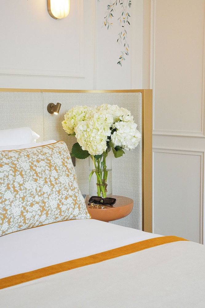 Hotel Le Manoir Les Minimes 1/32