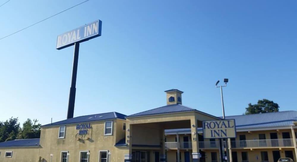 Royal Inn 3/19